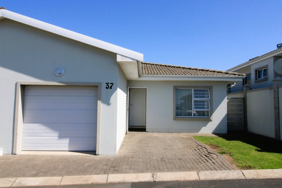 2 Bedroom Property for Sale in Gonubie North Eastern Cape